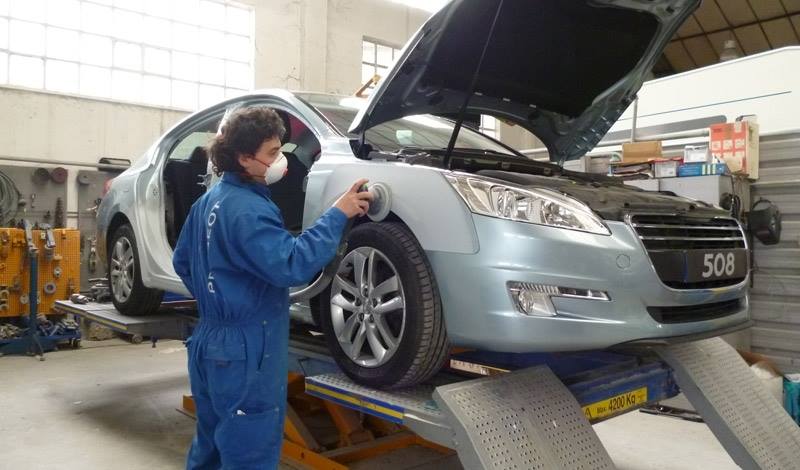 Certifica Cesvi a especialistas en reparación automotriz