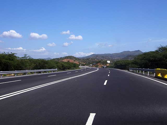 Inauguran la autopista Xcan-Playa del Carmen