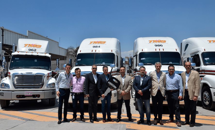 80 camiones Freightliner para TMS
