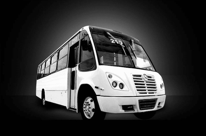 Reconoce Mercedes-Benz Autobuses a empresa de transporte de personal