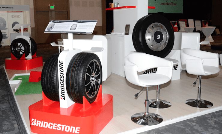 Refuerza Bridgestone su compromiso con  la industria llantera