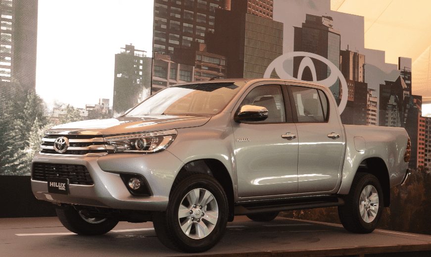 Trae Toyota la Hilux a diesel para México