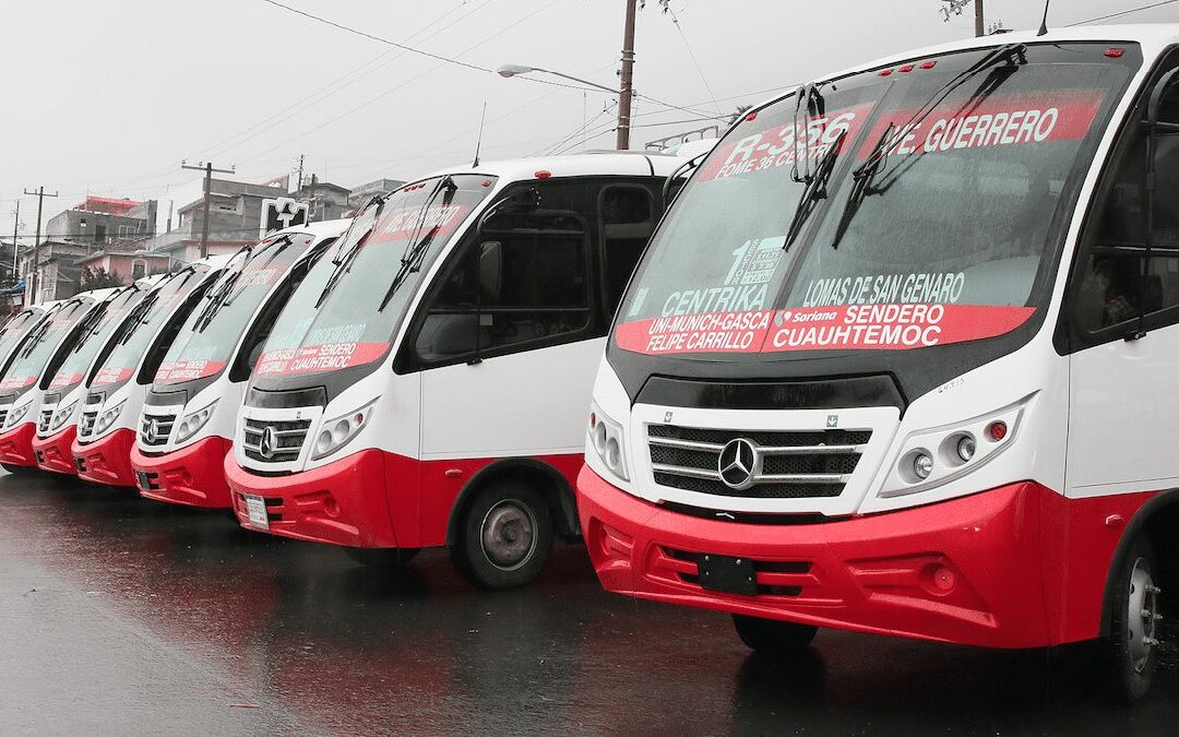 NL tiene dos nuevas rutas con autobuses Mercedes-Benz