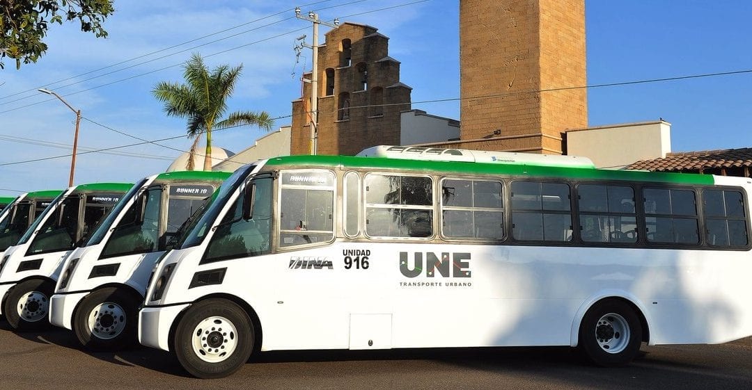 Ponen en marcha 12 autobuses DINA en Sonora