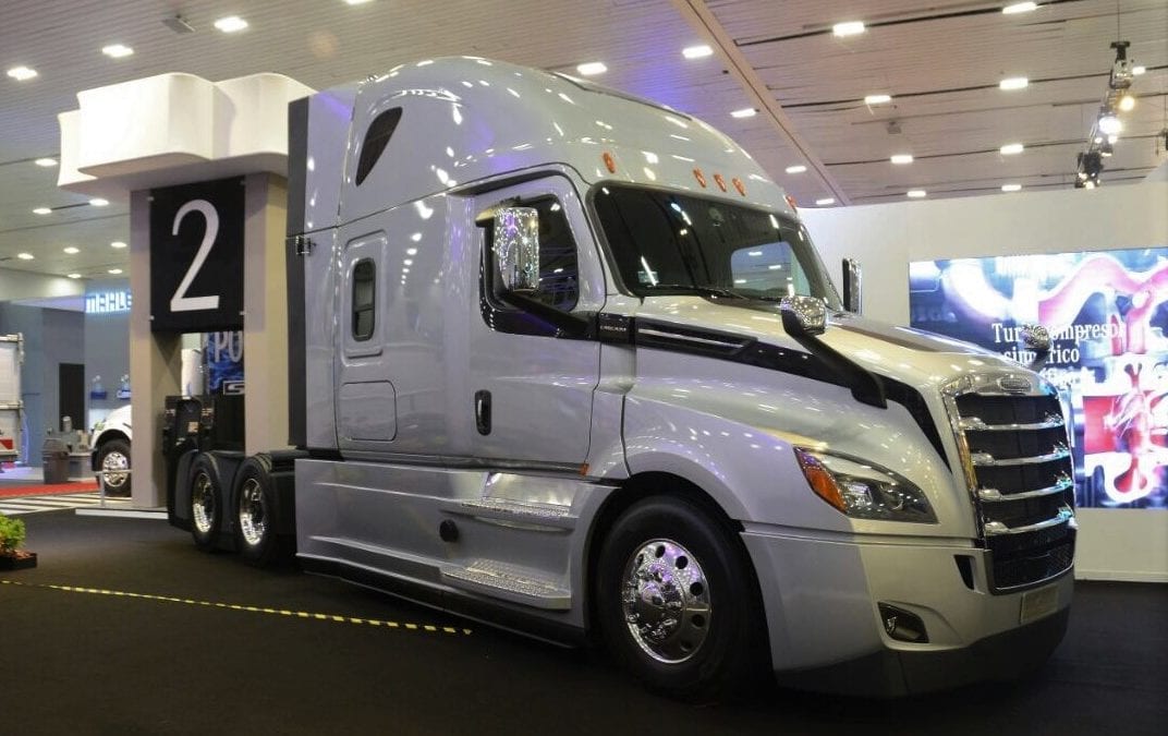 Presenta Freightliner innovaciones para el mercado mexicano