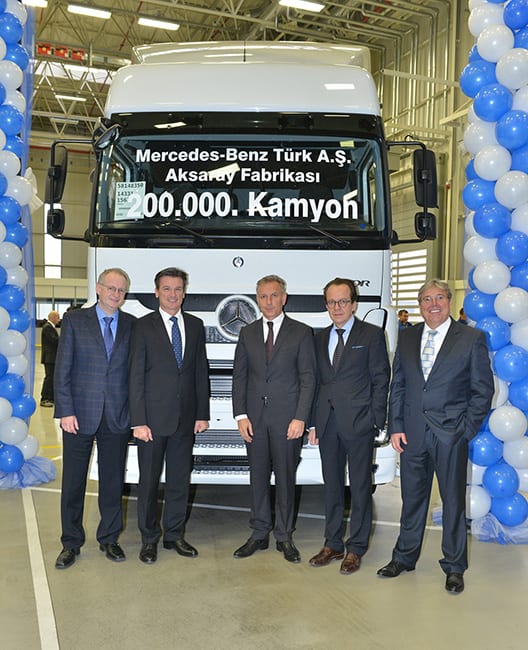 Produce Mercedes-Benz Trucks su camión número 200,000 en la planta de Aksaray