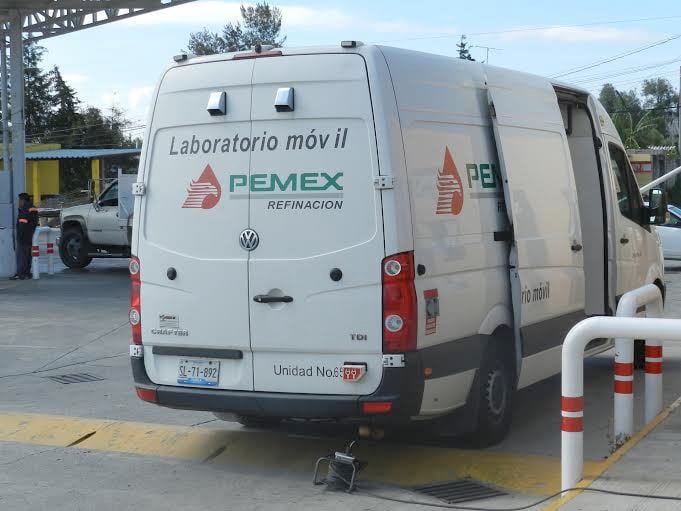 Certifican laboratorios móviles de Pemex