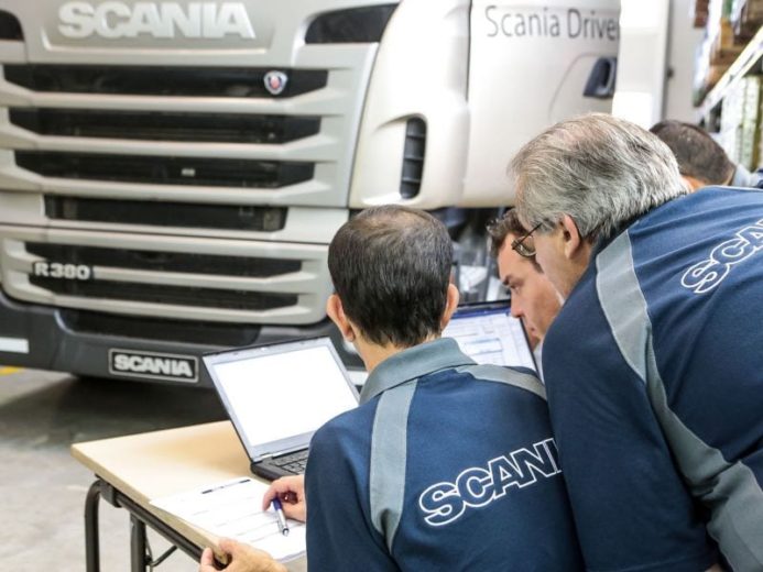 Certifica Scania a sus técnicos de servicio a nivel nacional