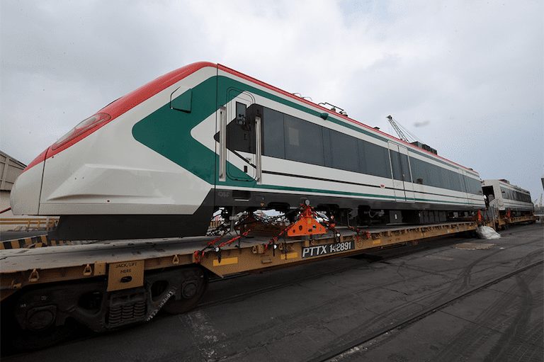 Llega primer convoy del Tren Interurbano a Veracruz