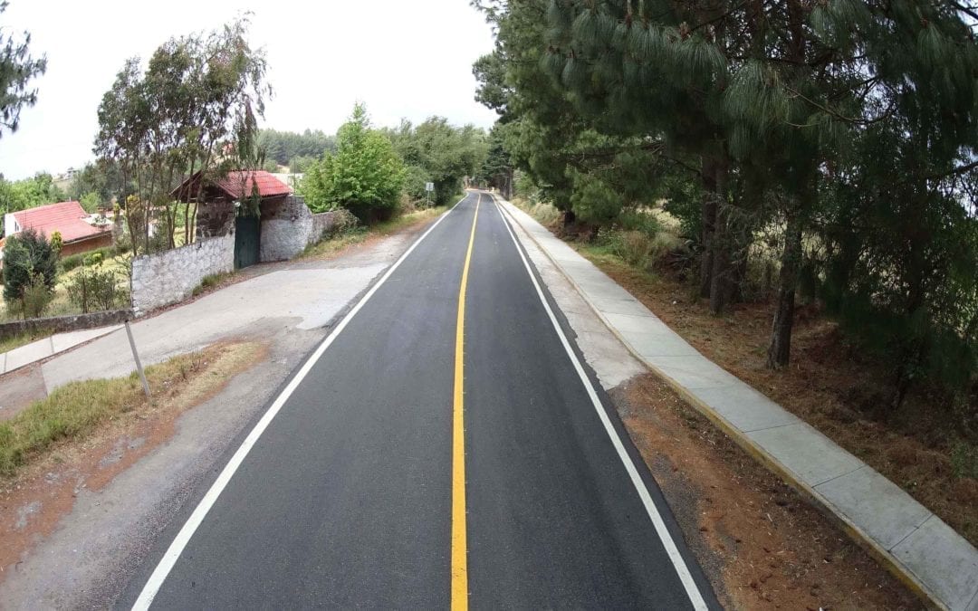 Rehabilitan más de 3,800 km de carreteras en el Edomex