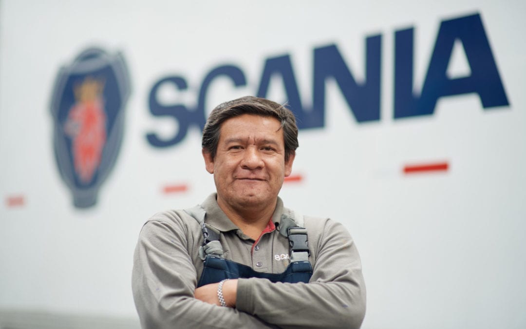 Reconoce Scania a  los profesionales de la mecánica