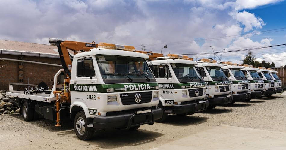 Estrena Policía de Bolivia camiones VW