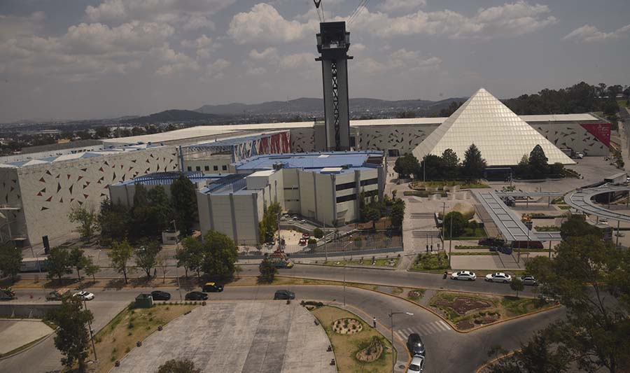 Acondicionan sede para Expo Transporte en Puebla