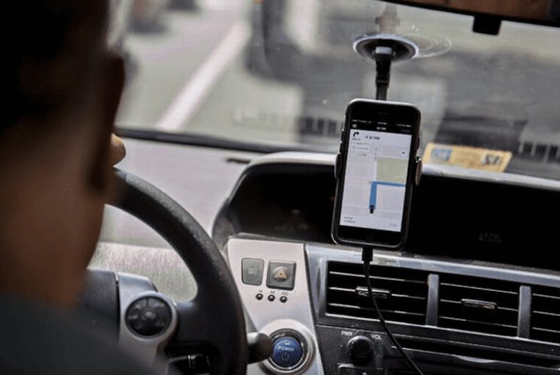 Taxis de SLP tendrán plataforma electrónica