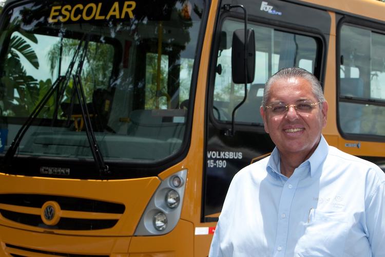 Entregará VWCO autobús 20 mil a Camino de la Escuela-Magazzine del Transporte