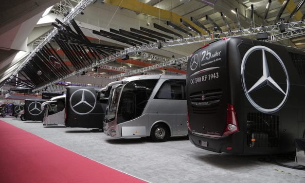 Demuestra Mercedes-Benz su liderazgo en autobuses 