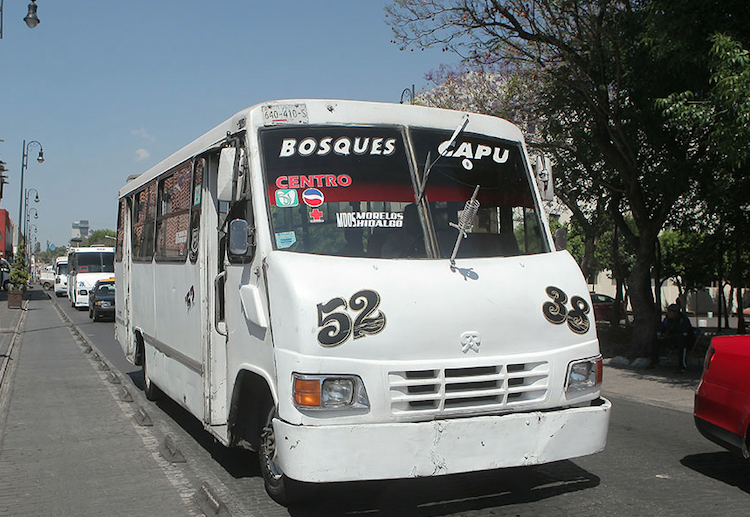 Puebla sancionará a transporte público pirata