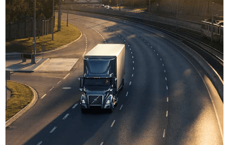 Con éxito arranca Volvo Trucks capacitación online