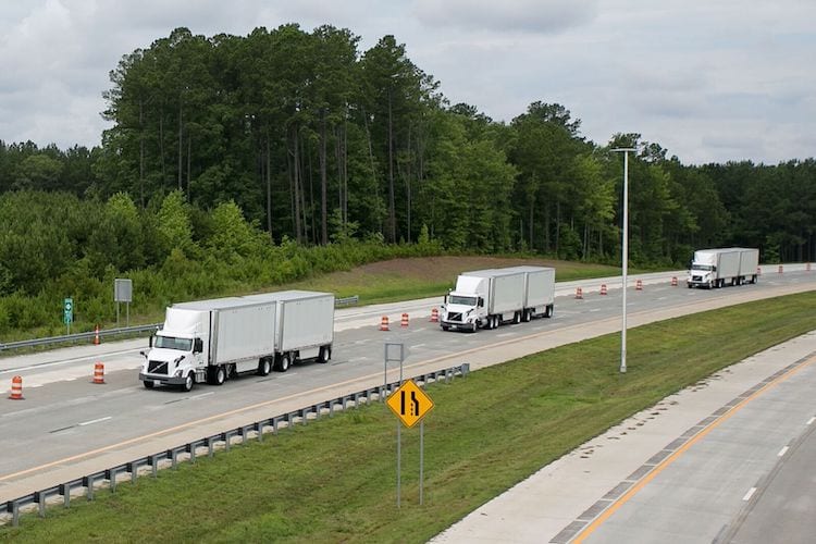 Destaca FedEx colaboración con Volvo Trucks
