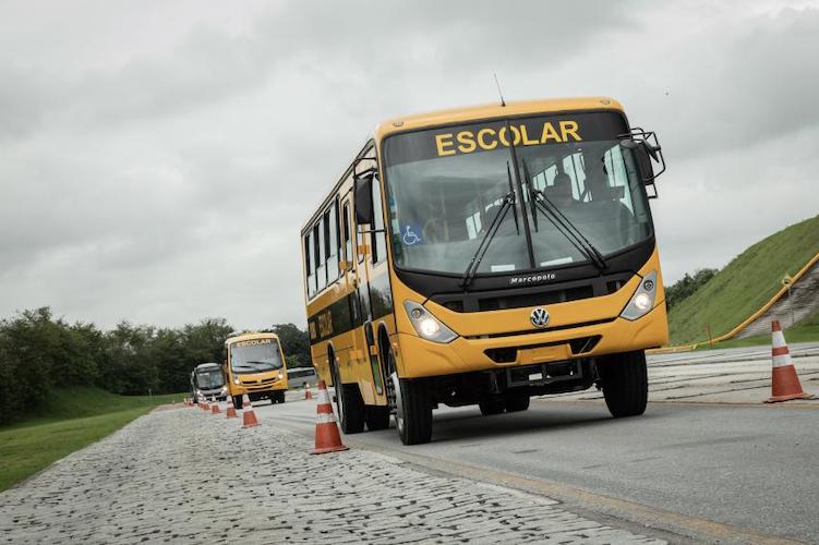 Opera VWCO 2 turnos; entrega 300 autobuses