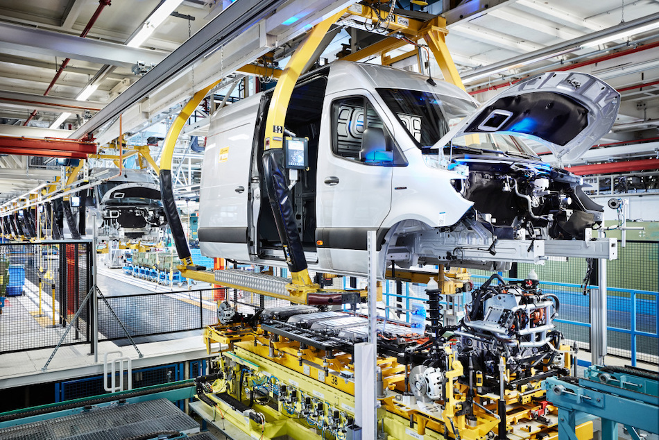 Se fabrica Sprinter en 4 plantas de Mercedes-Benz para el mundo
