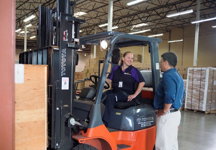 Abre FedEx Logistics zona de comercio exterior en El Paso