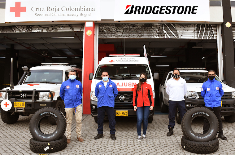 Bridgestone apoya a la Cruz Roja con llantas nuevas