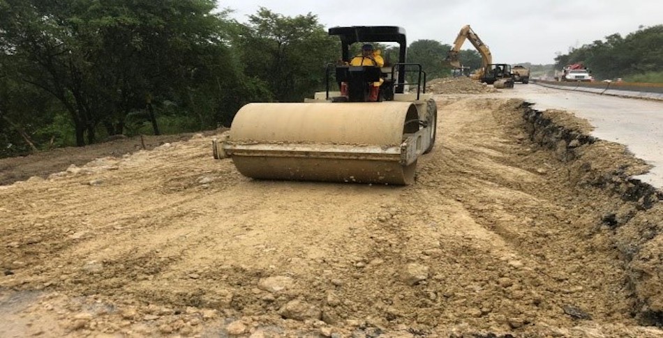 Repara SCT carreteras afectadas por lluvias