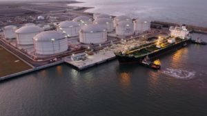 Los combustibles de Valero llegarán a Veracruz, a la terminal de almacenamiento propiedad de IEnova; ya recibió 330 mil barriles de gasolina