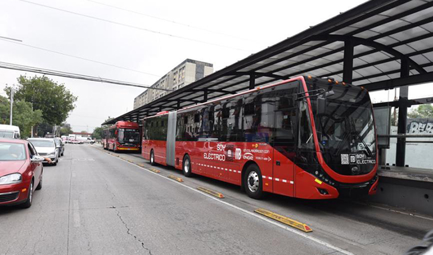 106 autobuses adicionales tiene Metrobús