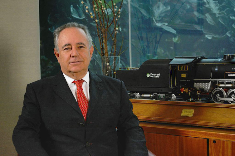 Alfredo Casar asume presidencia de la AMF