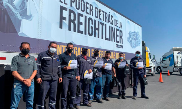 Gira Freightliner en México llega a 8 mil personas