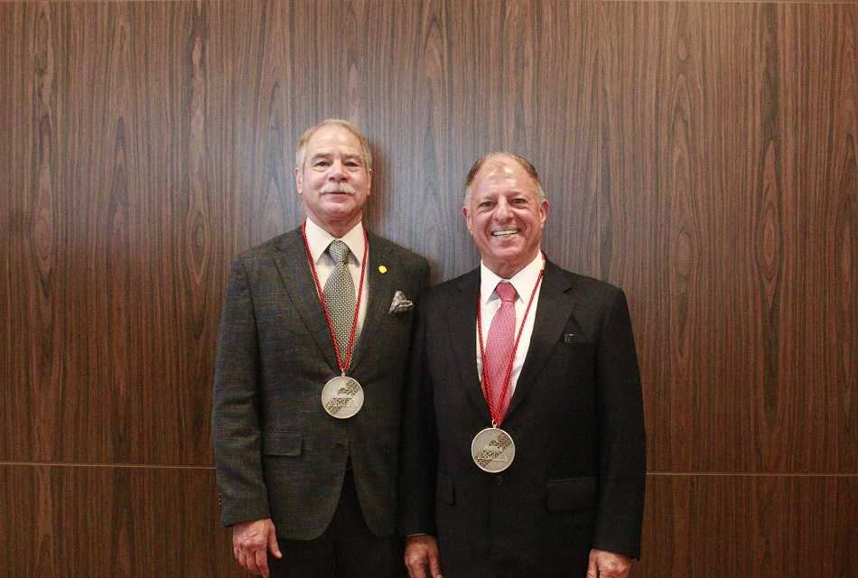 AMDA entrega la Medalla al Mérito 2021 a tres distribuidores