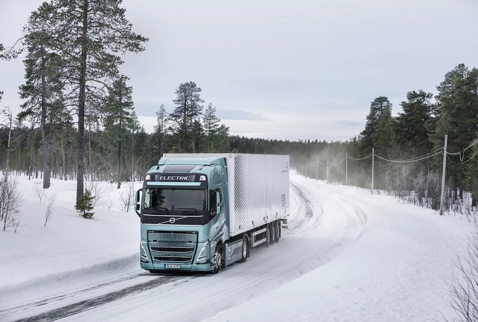 Prueban-camiones-electricos-Volvo-en-condiciones-invernales-extremas