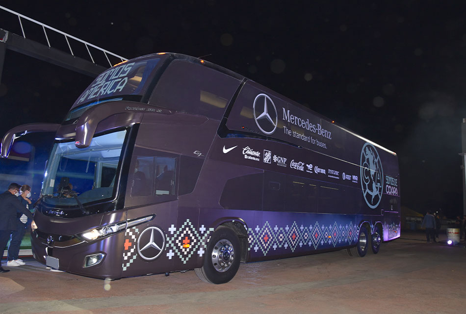 Nuevo autobús Mercedes-Benz para el Club América - Revista Magazzine