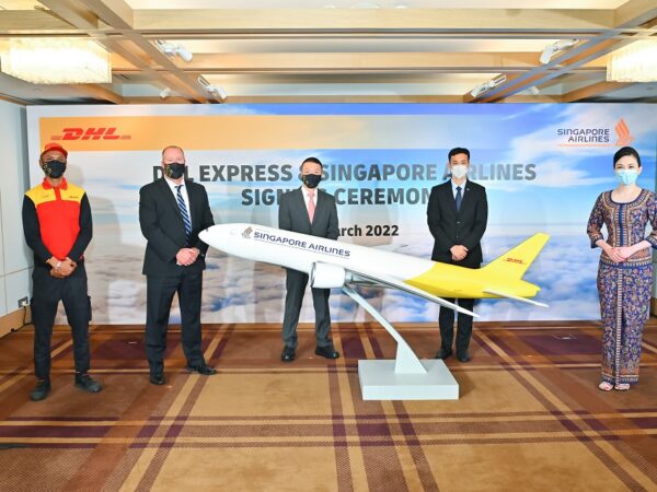 DHL-Express-firma-acuerdo-con-Singapore-Airlines