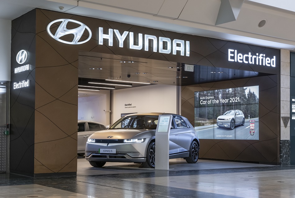 Hyundai-avanza-en-electrificacion-en-Europa