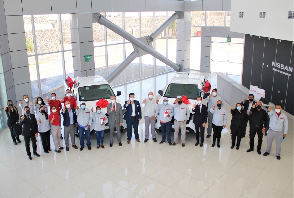 Nissan entrega unidades Frontier en su planta de Morelos