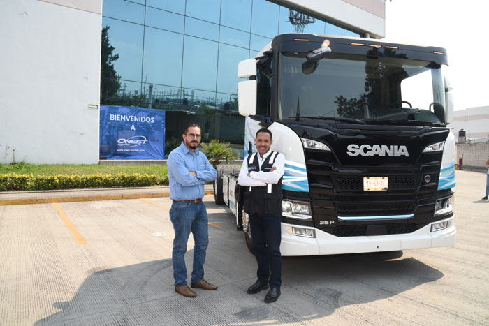 Conocen empresas privadas y de logística el camión eléctrico de Scania-2