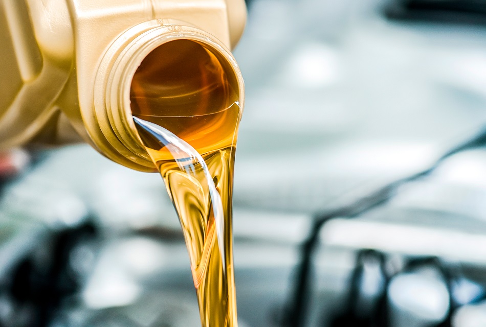 TotalEnergies explica la importancia del aceite para motor
