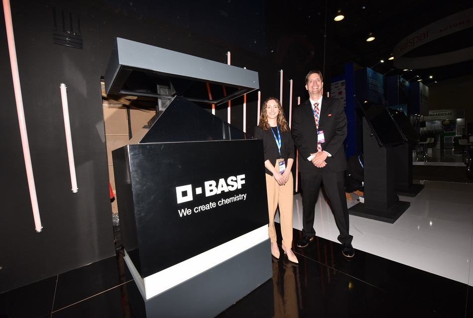 Presenta BASF en Expo Cesvi la plataforma de Refinity