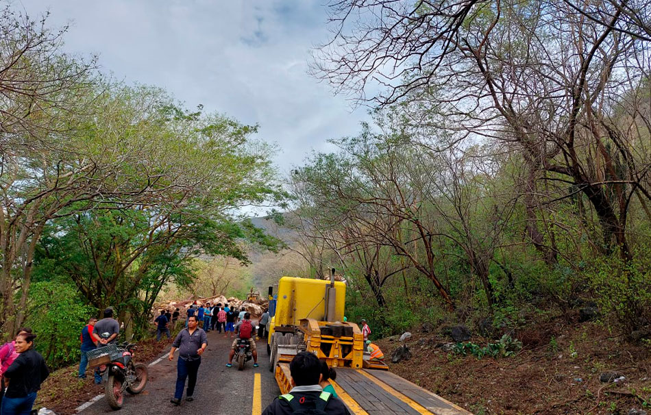 Caminos y puentes de Oaxaca dañados por Agatha serán reparados