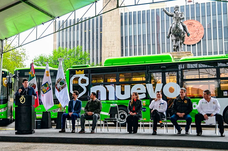 Recibe Nuevo León 25 buses e inicia modalidad de pago por km