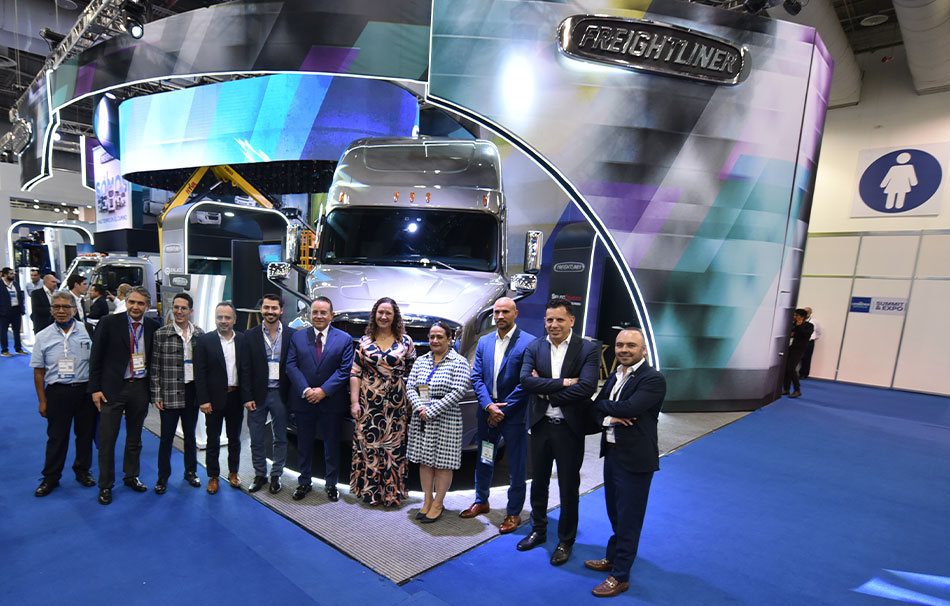 Tecnologia-y-conectividad-de-camiones-Freightliner