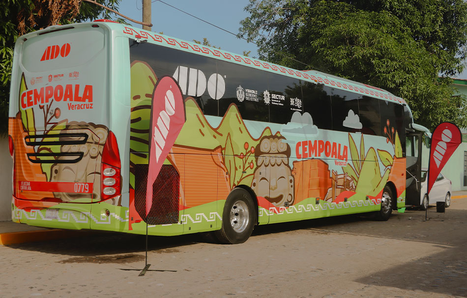 Integra ADO nuevo autobús como Galería Rodante