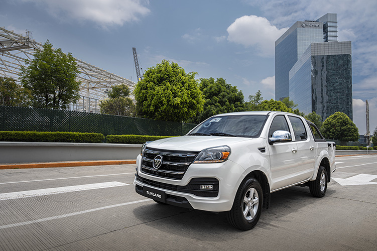 Rendimiento y versatilidad de la pickup Tunland E5, disponible en México