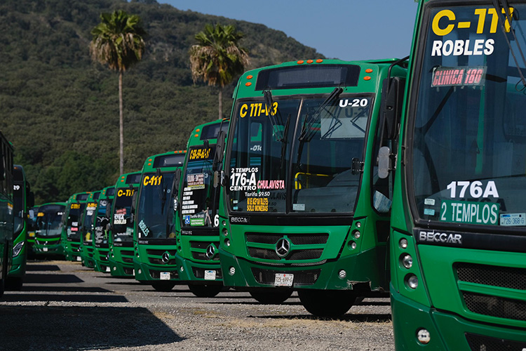 Estrena Jalisco 1,050 autobuses con lo que renueva su flota al 100%