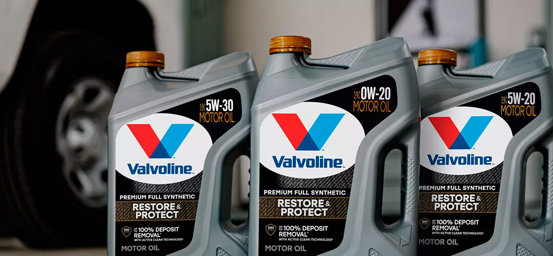 Lanza Valvoline un aceite de motor revolucionario: Restore & Protect