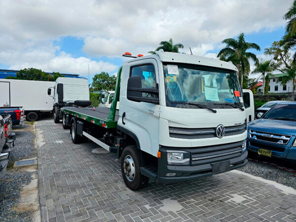 Con 7 modelos, VWCO abre mercado en Surinam