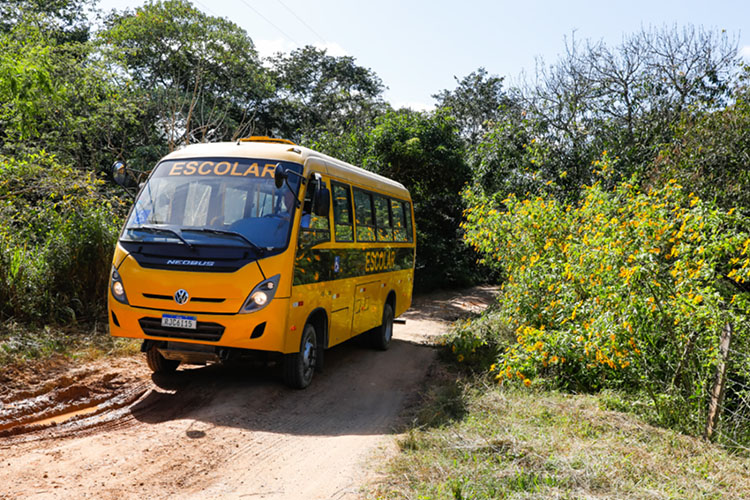 Entrega VWCO 120 autobuses al programa Camino a la Escuela 2024